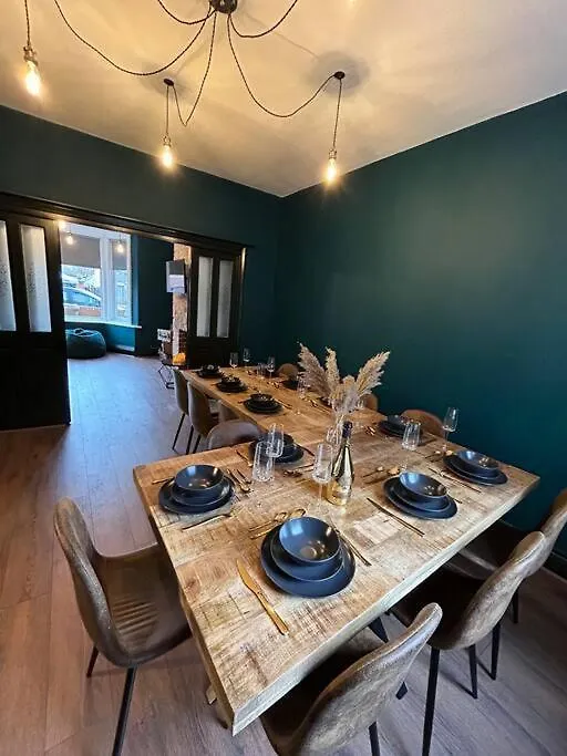 Luxurious Bridlington Villa Sleeps 13