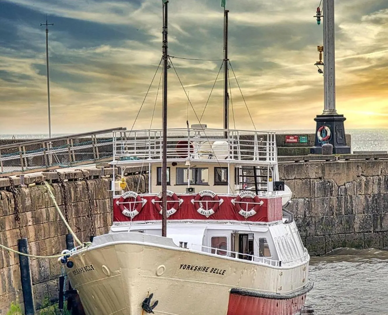 Luxurious Bridlington Villa Sleeps 13 0*,  Storbritannien